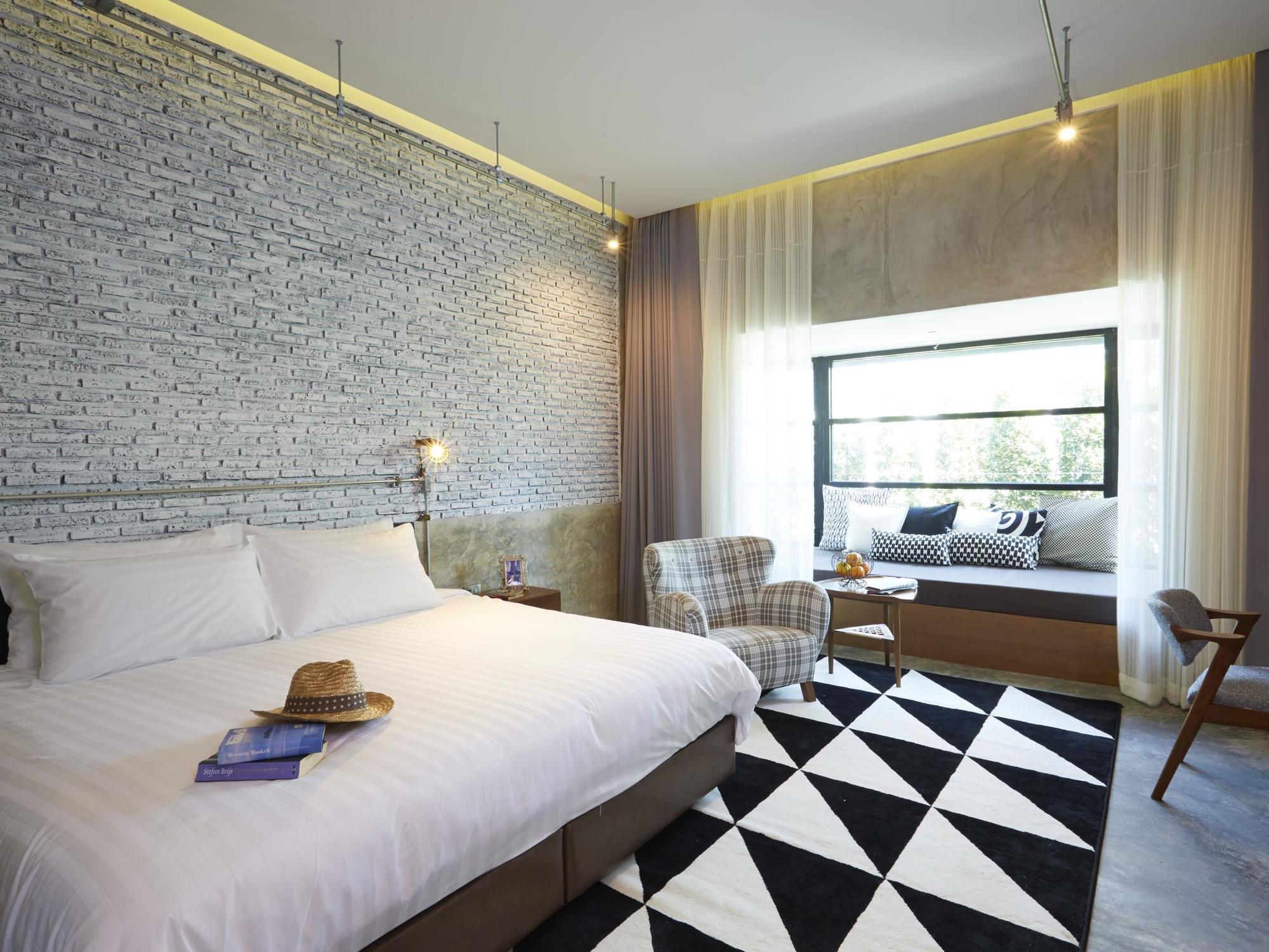 Hotel The Restro HHQ Exterior foto