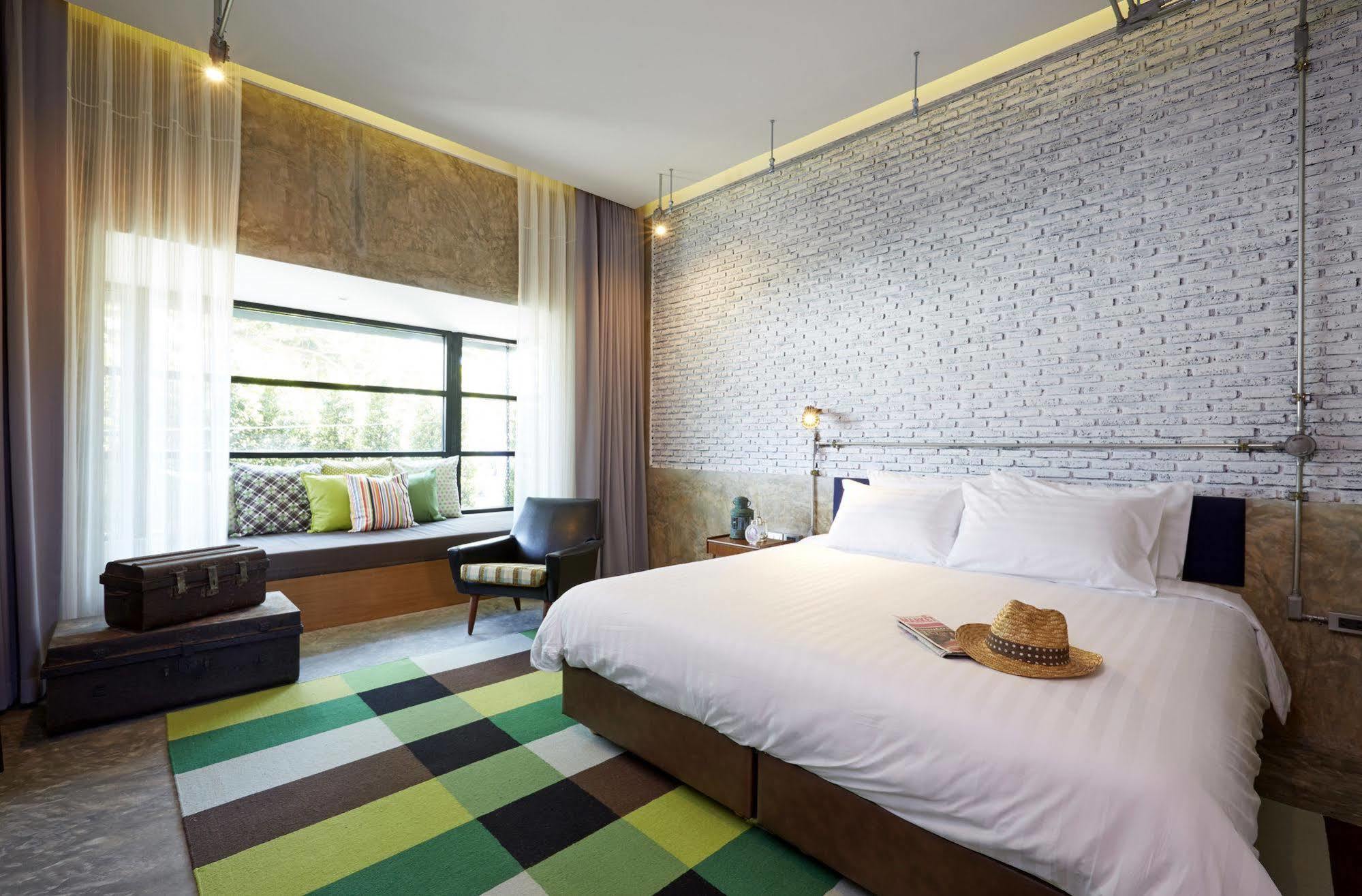 Hotel The Restro HHQ Exterior foto
